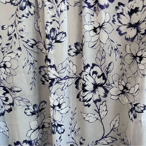 Rebecca Taylor Blue Floral 100% Silk Blouse - Size 6 - Picture 11 of 11